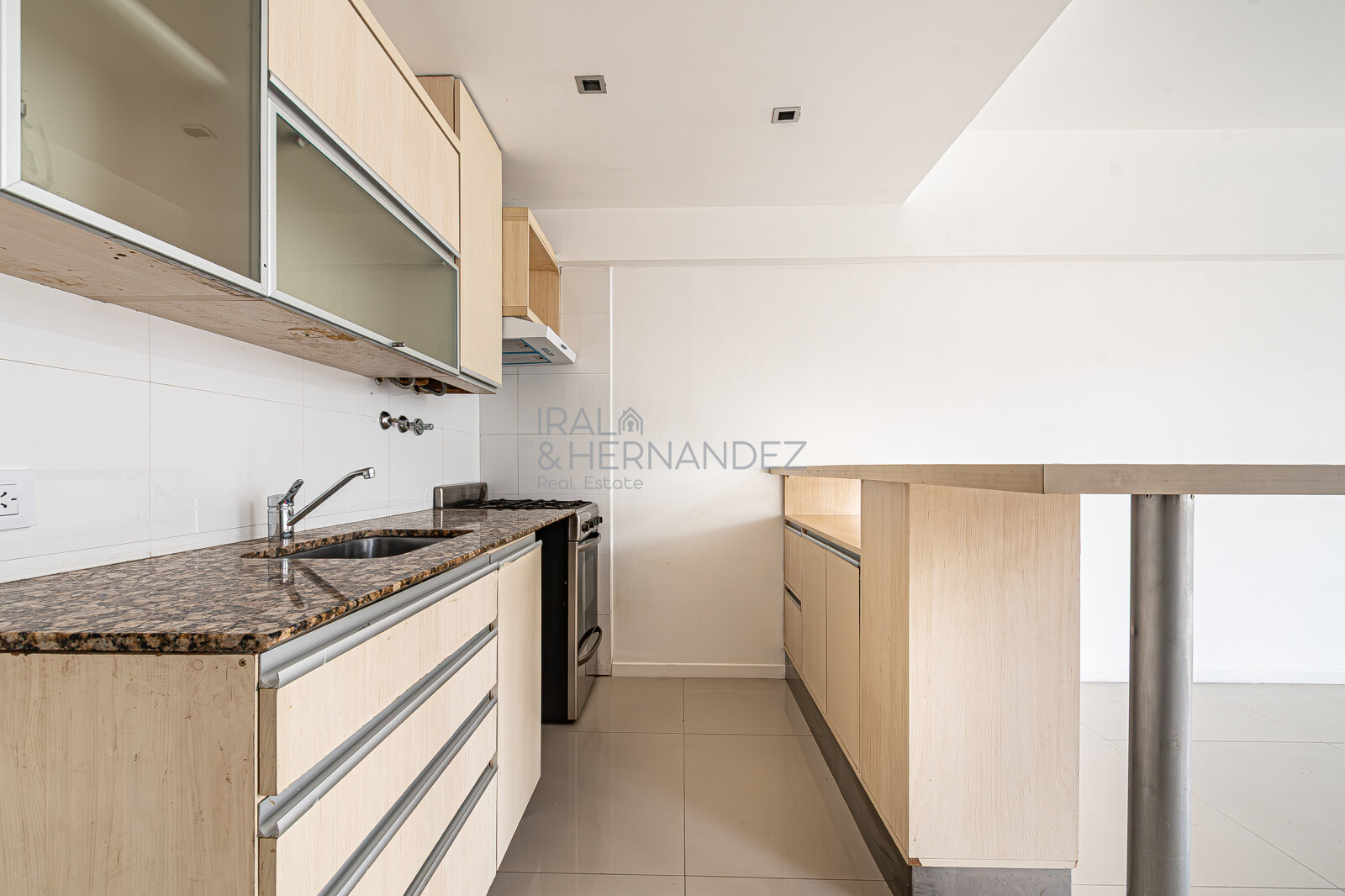 3 Ambientes con Balcón Terraza, Parrilla Propia, Cochera y Baulera | Piso Alto con Vista Abierta en Villa Urquiza — foto 9