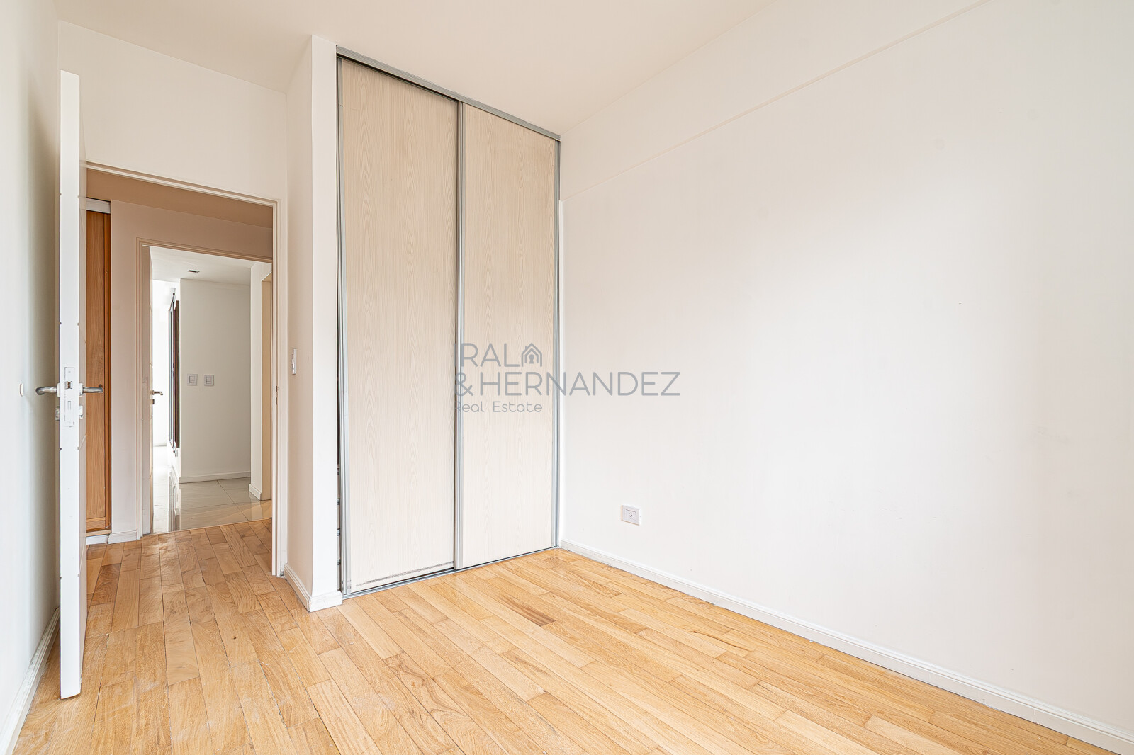 3 Ambientes con Balcón Terraza, Parrilla Propia, Cochera y Baulera | Piso Alto con Vista Abierta en Villa Urquiza - 19