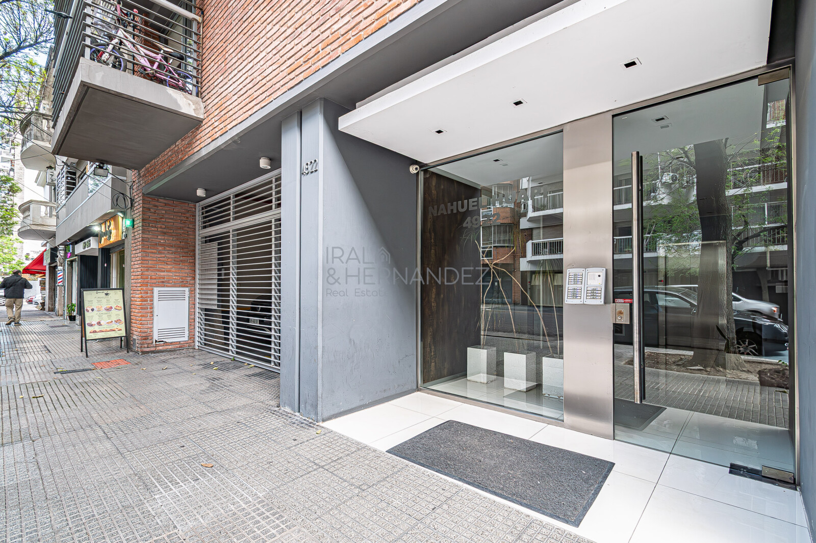 3 Ambientes con Balcón Terraza, Parrilla Propia, Cochera y Baulera | Piso Alto con Vista Abierta en Villa Urquiza - 24