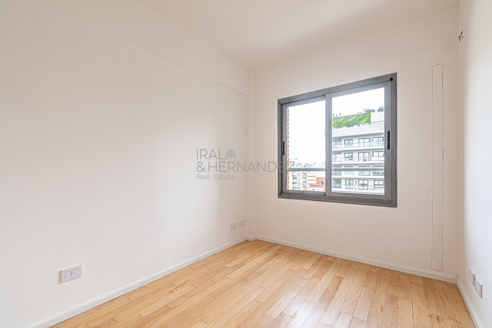 3 Ambientes con Balcón Terraza, Parrilla Propia, Cochera y Baulera | Piso Alto con Vista Abierta en Villa Urquiza - 18