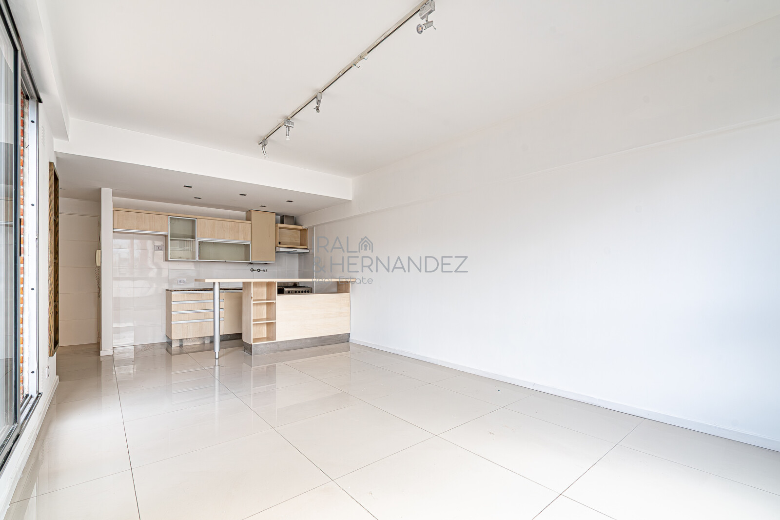 3 Ambientes con Balcón Terraza, Parrilla Propia, Cochera y Baulera | Piso Alto con Vista Abierta en Villa Urquiza — foto 6