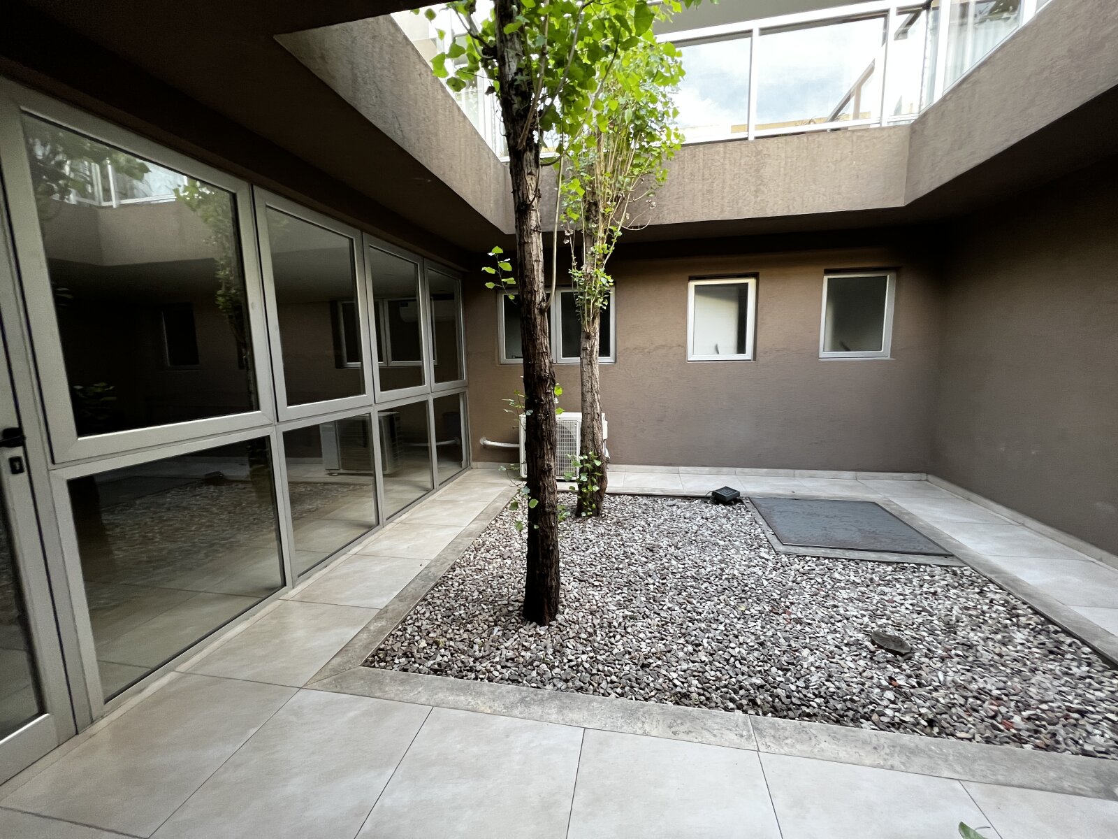 Alquiler Duplex complejo cerrado c/seguridad 24 hrs - 31