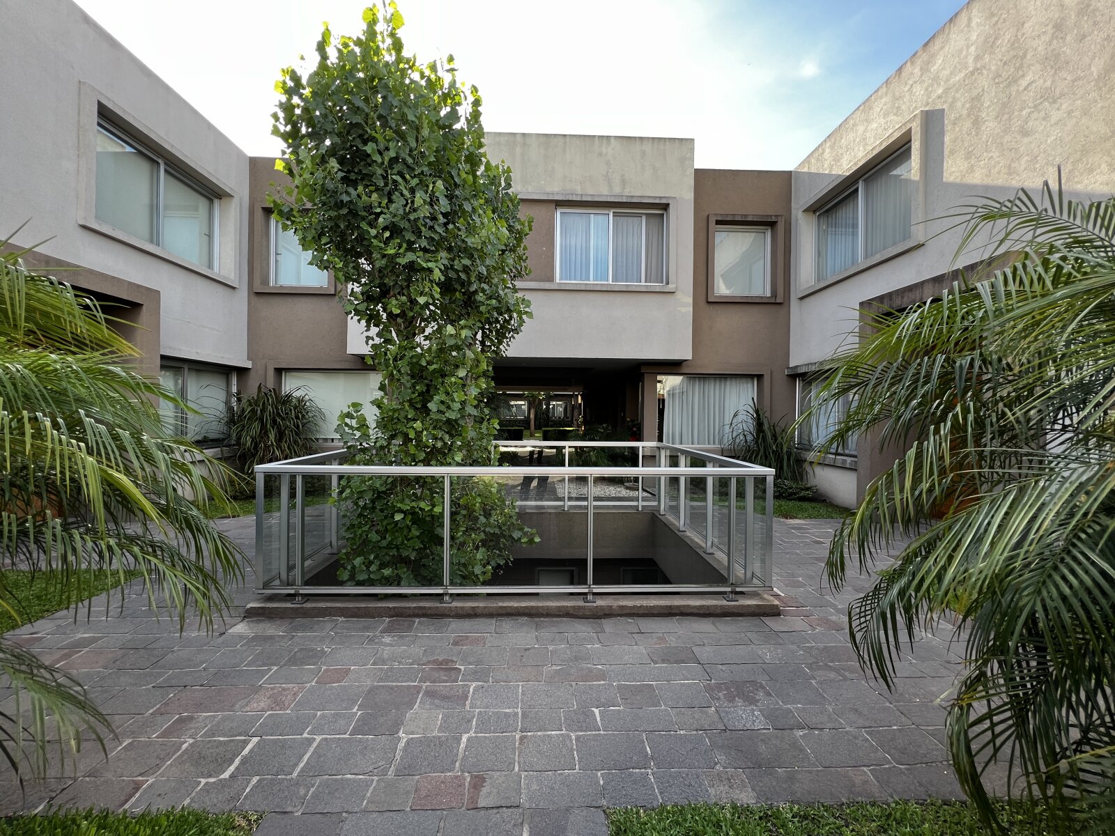 Alquiler Duplex complejo cerrado c/seguridad 24 hrs - 30