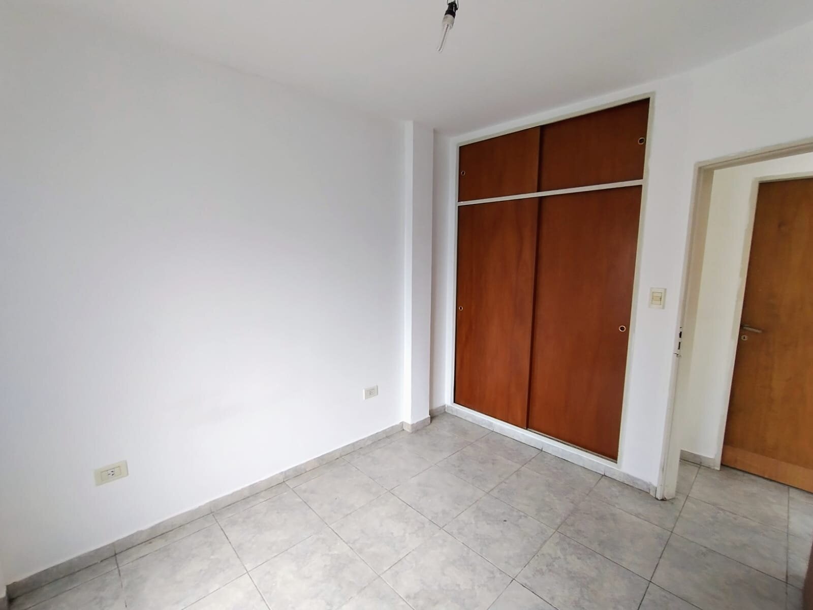 PH 2 AMBIENTES CON PATIO EN ALQUILER EN MORON - 7