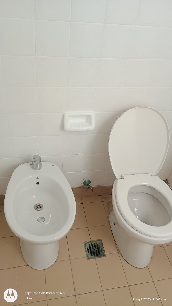 Monoambiente luminoso, bajas expensas, ubicación privilegiada todos los medios de transporte. Recientemente reciclado nuevo - 15