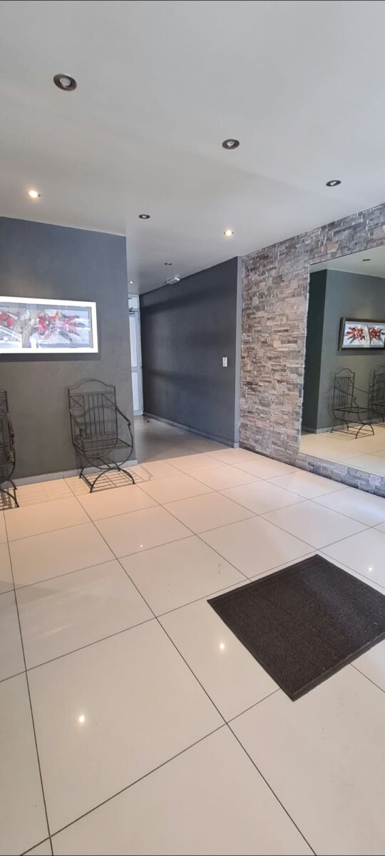 Alquiler Monoambiente balcón. Contrafrente. Apto profesional. Full Amenities. Baulera. — foto 6