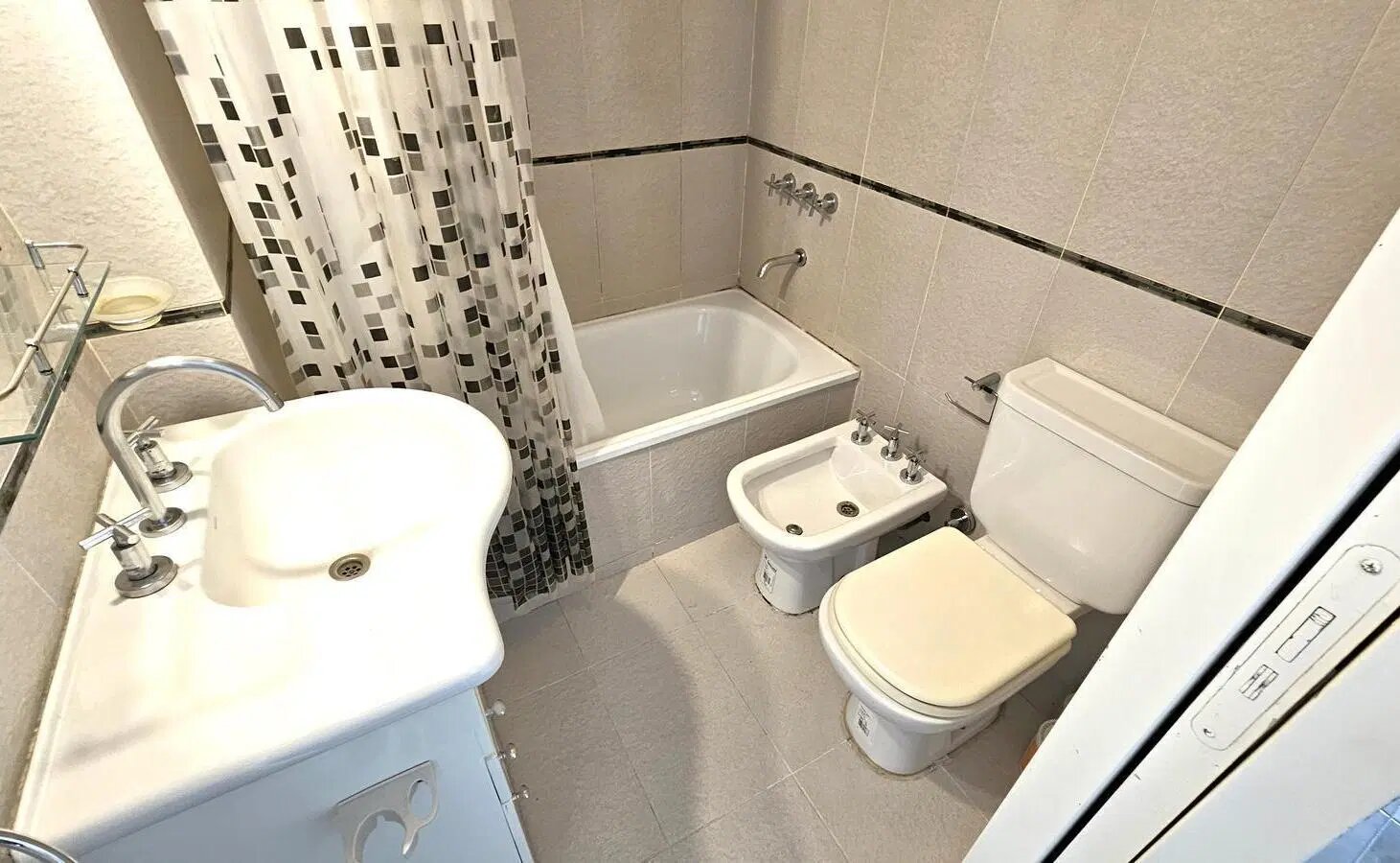 Alquiler Monoambiente balcón. Contrafrente. Apto profesional. Full Amenities. Baulera. — foto 14