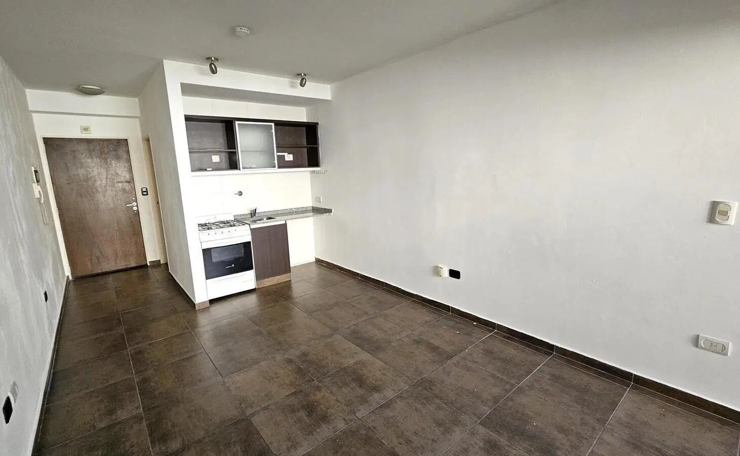 Alquiler Monoambiente balcón. Contrafrente. Apto profesional. Full Amenities. Baulera. — foto 11