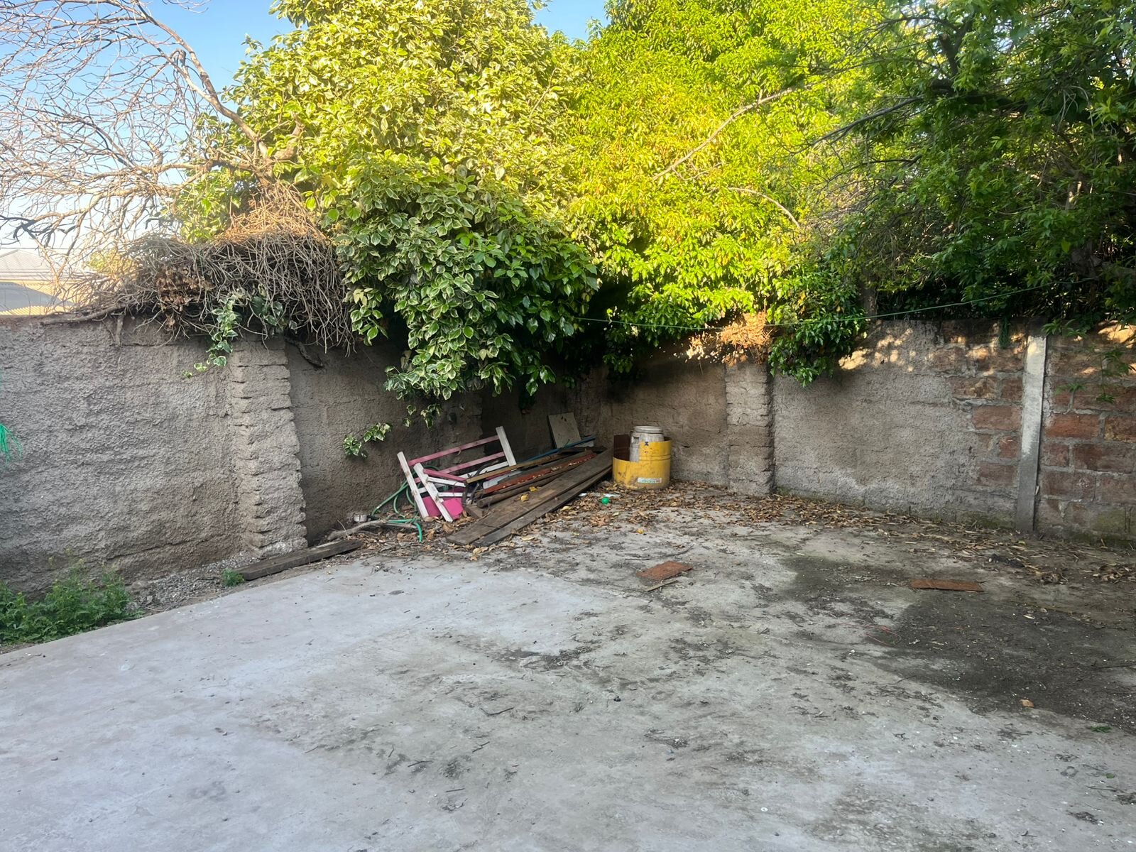 Casa de 2 pisos en Venta-Colina centro