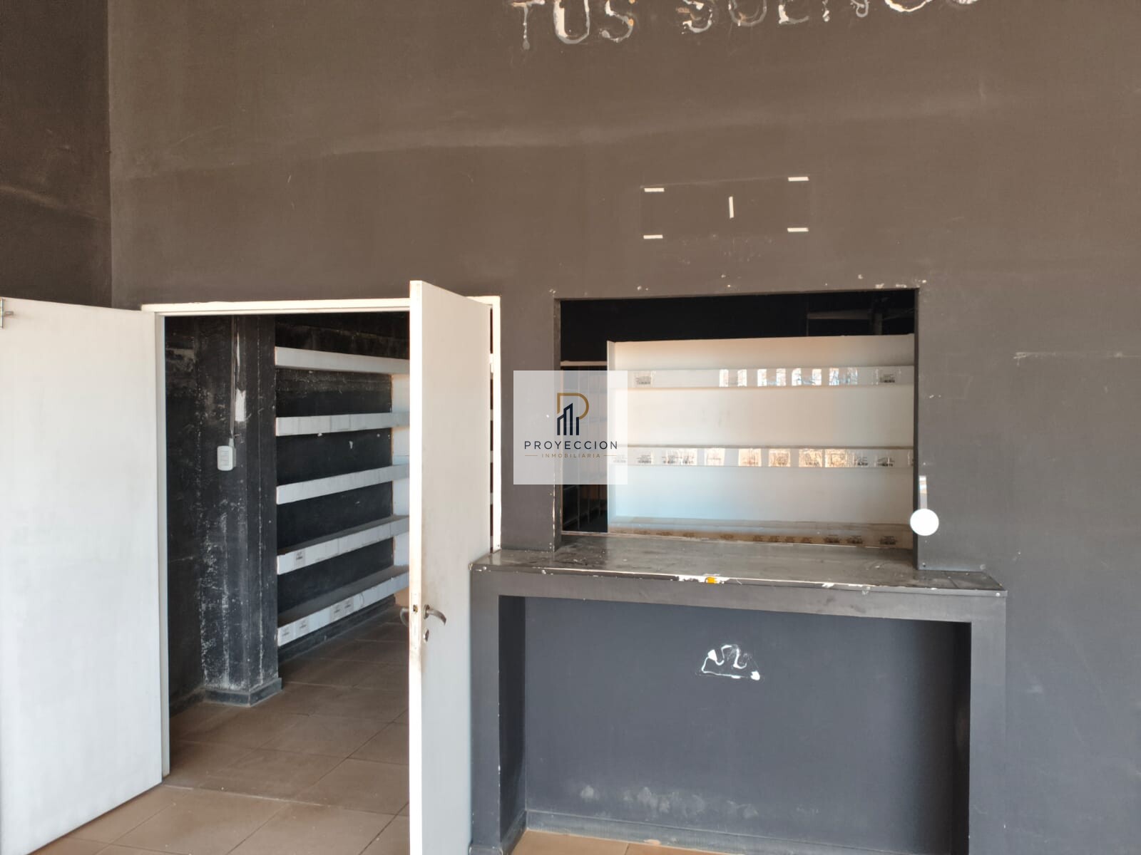 SE ALQUILA LOCAL COMERCIAL SOBRE AVENIDA PRINCIPAL EN POSADAS MISIONES — foto 9