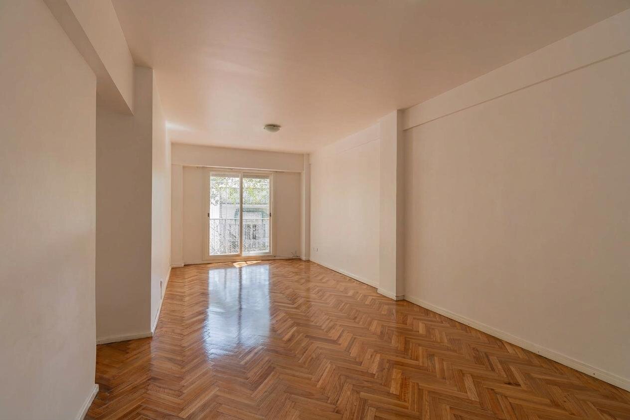Semipiso - Cochera - Frente - Balcón - Belgrano — foto 5