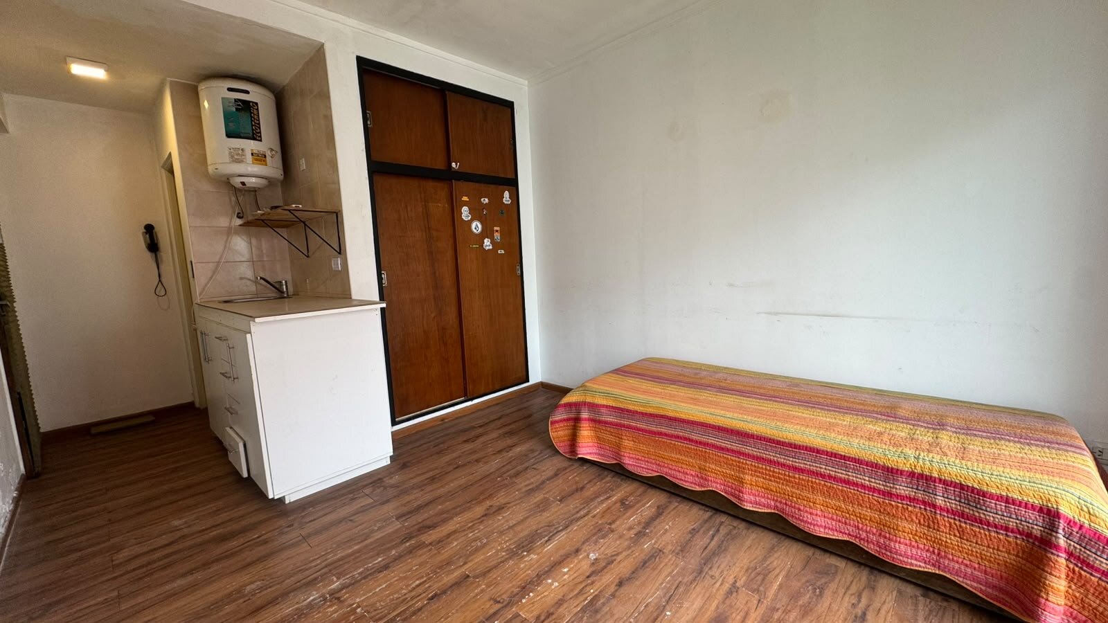MONOAMBIENTE EN VENTA CON BALCÓN AL FRENTE — foto 3