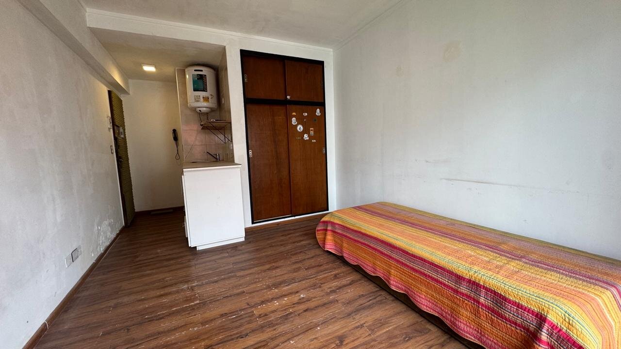 MONOAMBIENTE EN VENTA CON BALCÓN AL FRENTE — foto 4