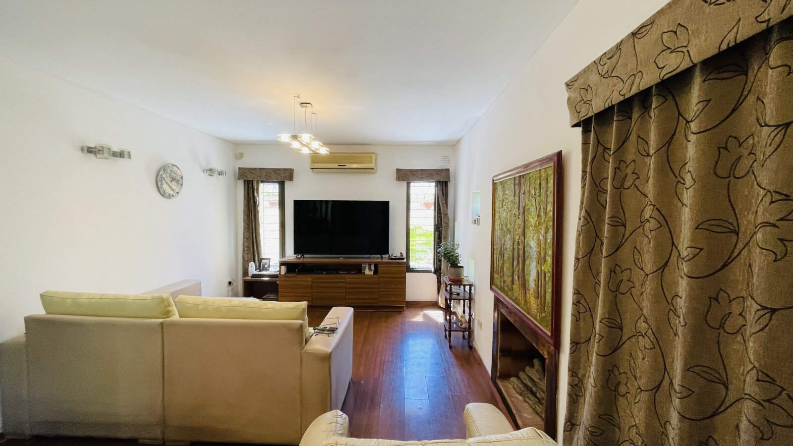 Casa en venta 3 Dormitorios, Quincho y pileta en Fisherton. — foto 3