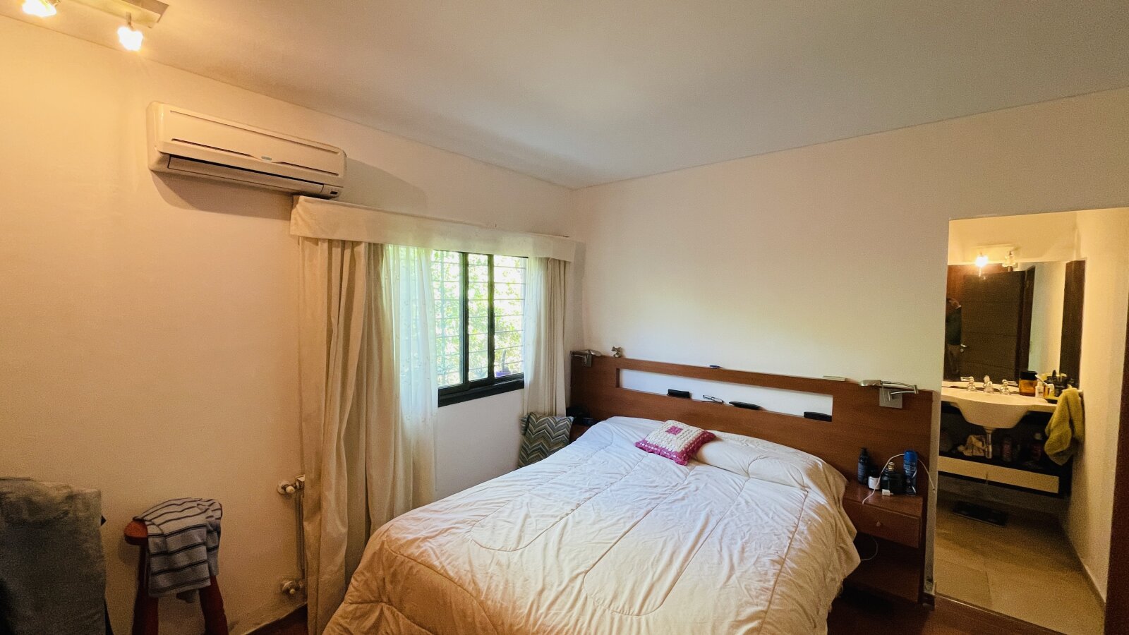 Casa en venta 3 Dormitorios, Quincho y pileta en Fisherton. — foto 12