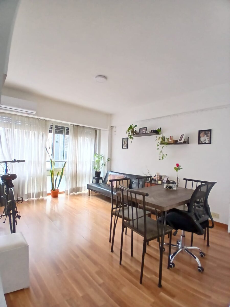 Se vende un agradable departamento de 2 ambientes - Retiro