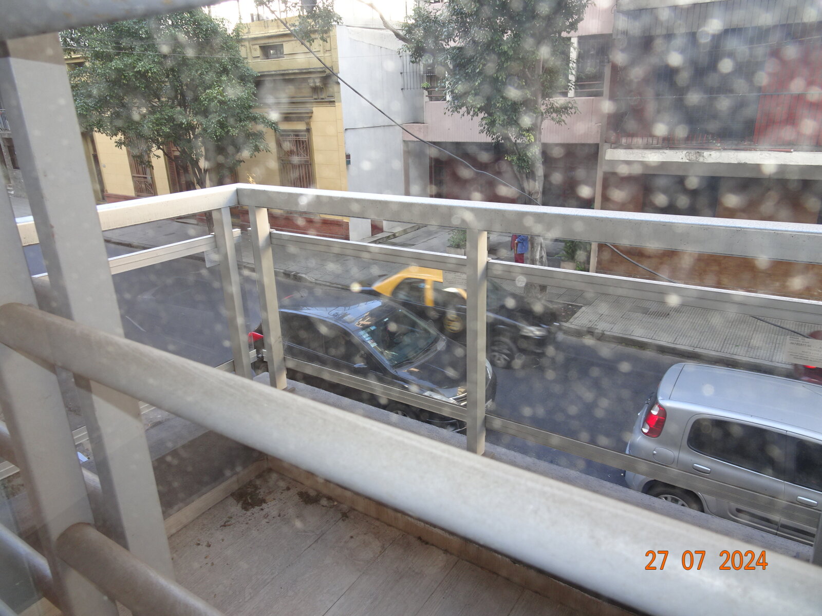 COQUETO MONOAMBIENTE DIVISIBLE AL FTE. CON BALCON — foto 5