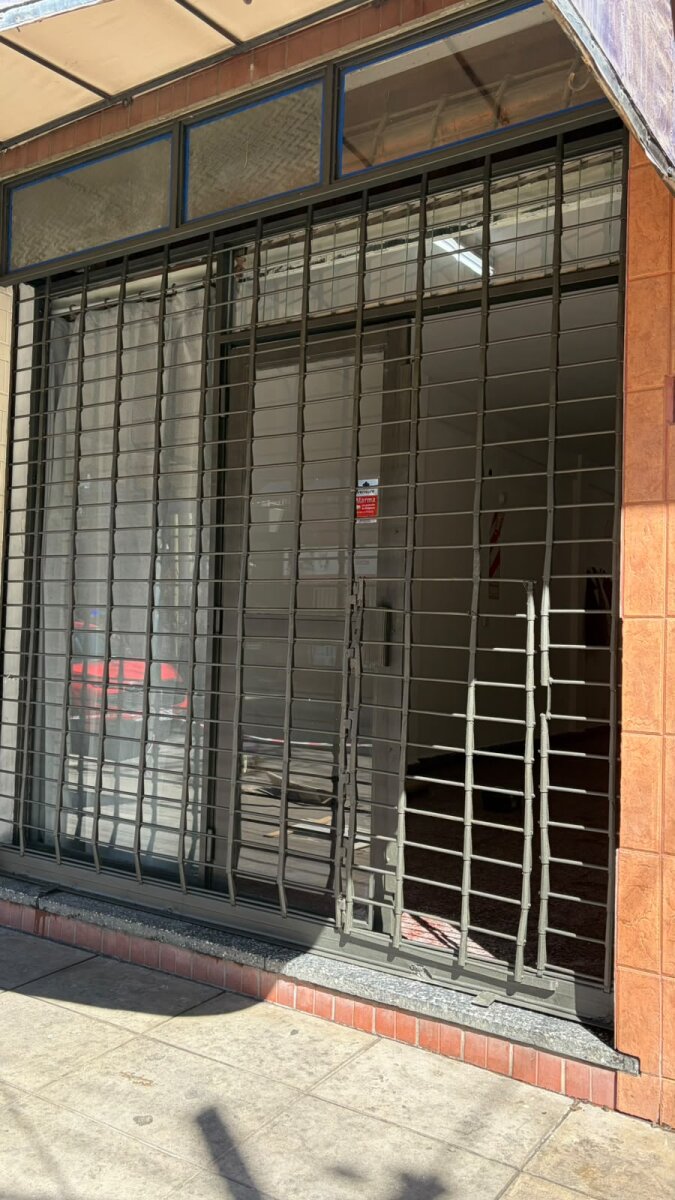 LOCAL COMERCIAL EN MORÓN - 2