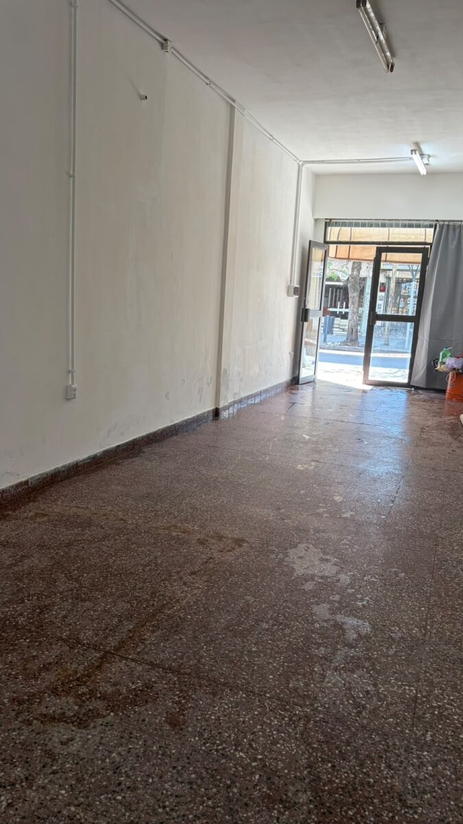 LOCAL COMERCIAL EN MORÓN - 10