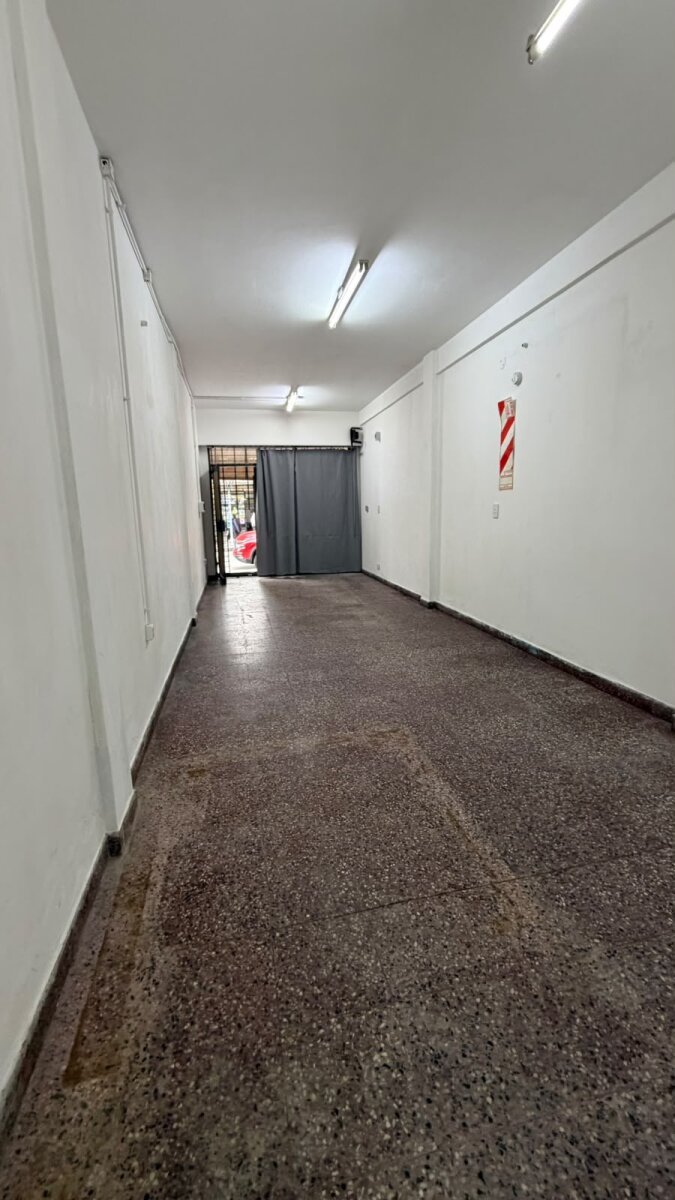 LOCAL COMERCIAL EN MORÓN — foto 13