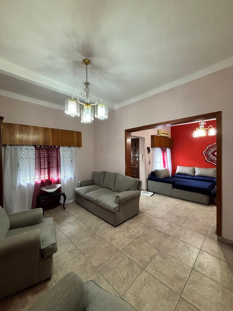 Casa 4 ambientes con garange y quincho — foto 9