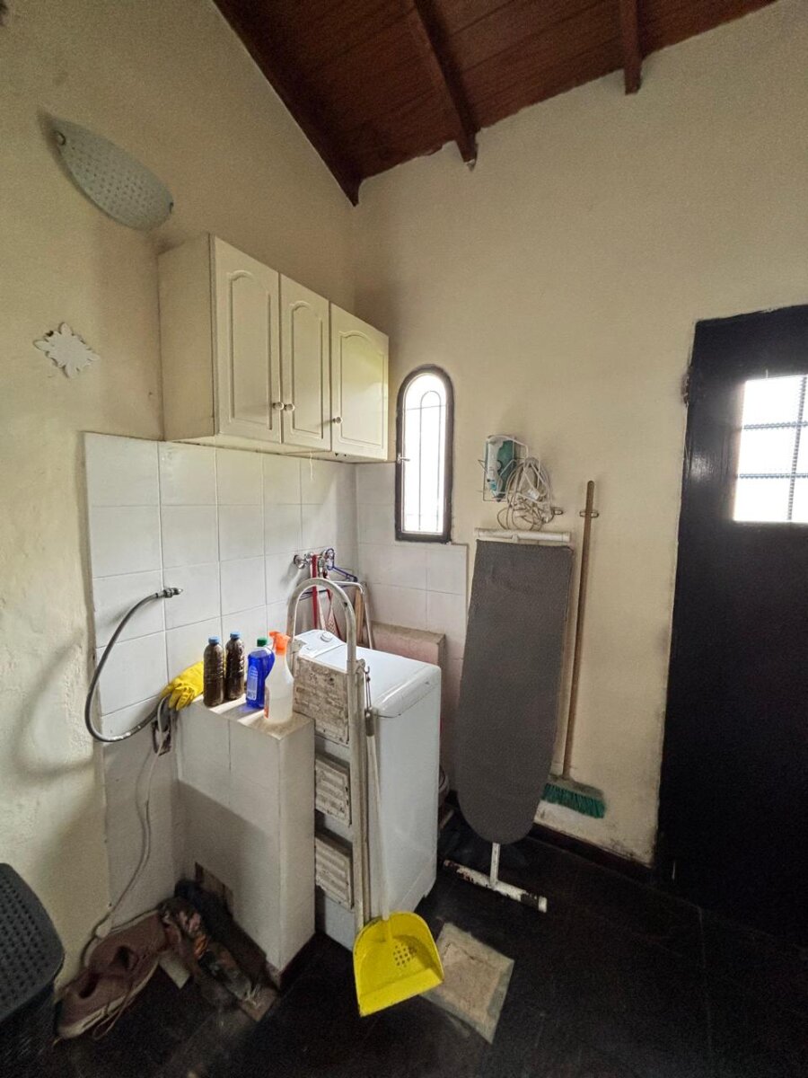 Casa 4 ambientes con garange y quincho - 39