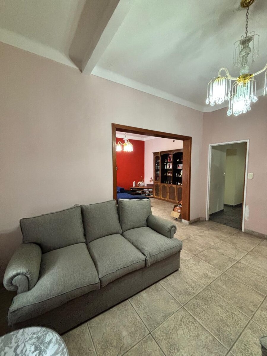 Casa 4 ambientes con garange y quincho — foto 8