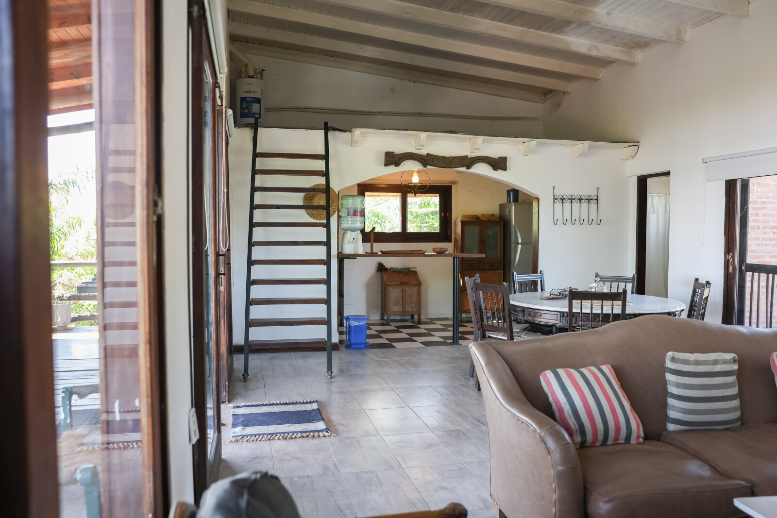 Hosteria en Venta frente al Rio Parana en Pcia. de Corrientes - 36
