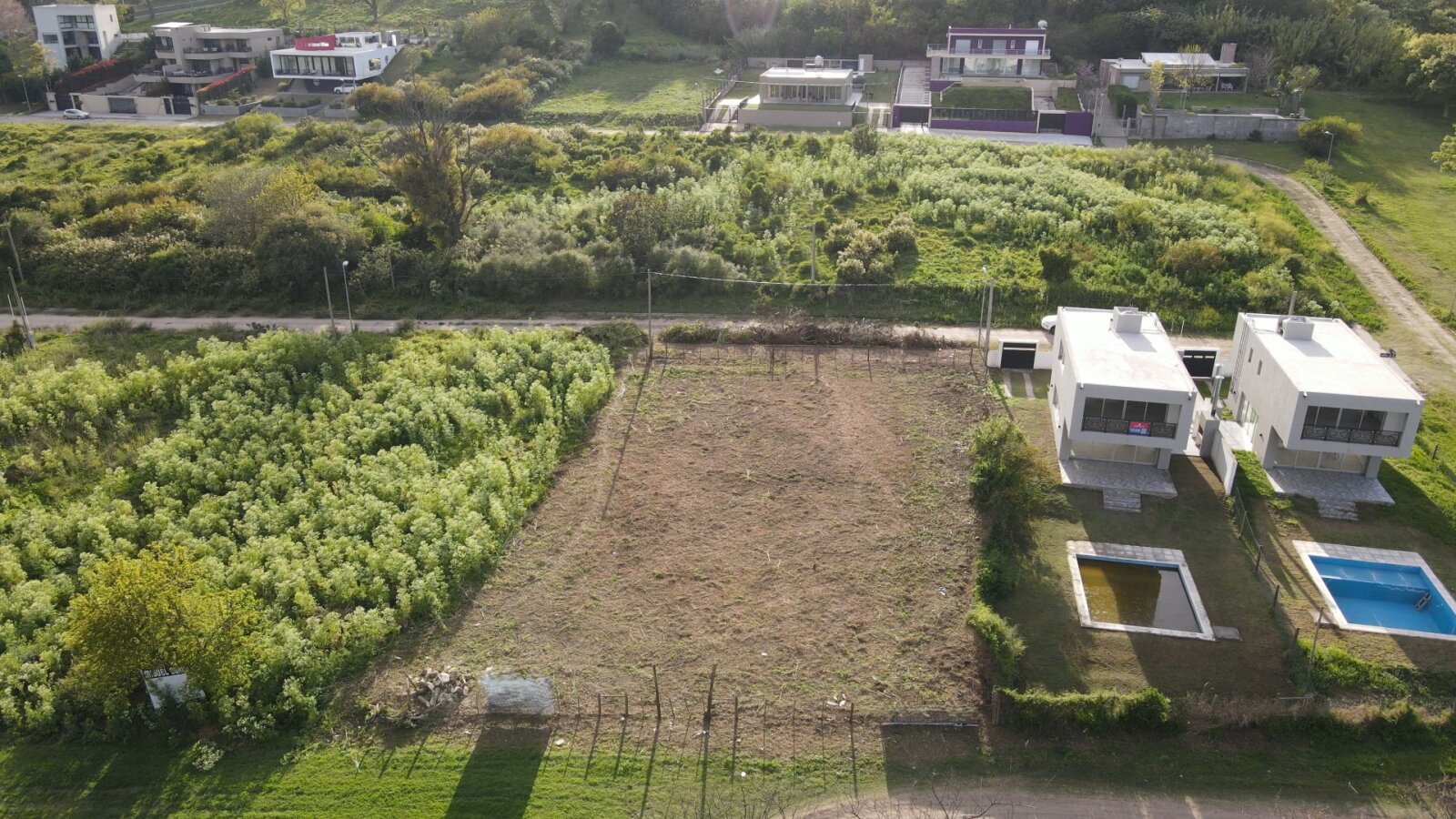 Lote con vista al rio asegurada, 1.000 m2, costanera, todos los servicios - 5