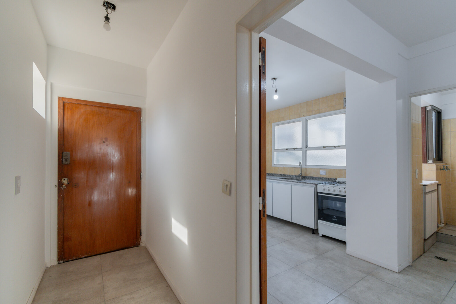 4 Ambientes Al Frente Con Cochera · Subte En La Puerta · En Venta · Almagro - 21