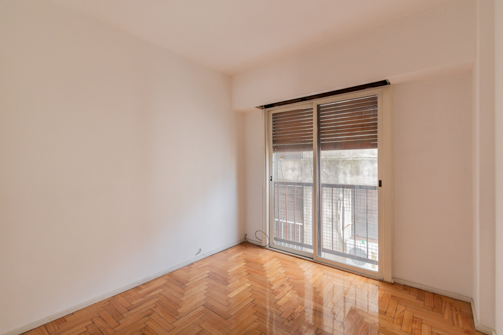 4 Ambientes Al Frente Con Cochera · Subte En La Puerta · En Venta · Almagro — foto 10