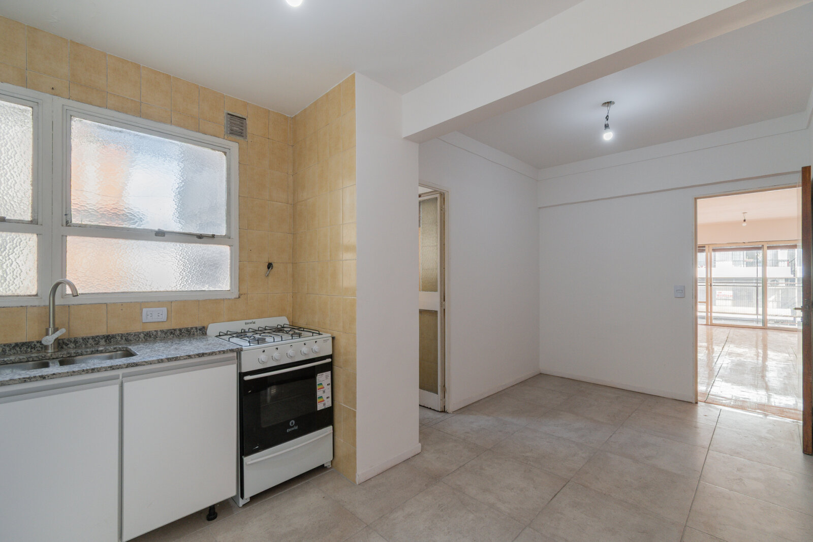 4 Ambientes Al Frente Con Cochera · Subte En La Puerta · En Venta · Almagro - 24