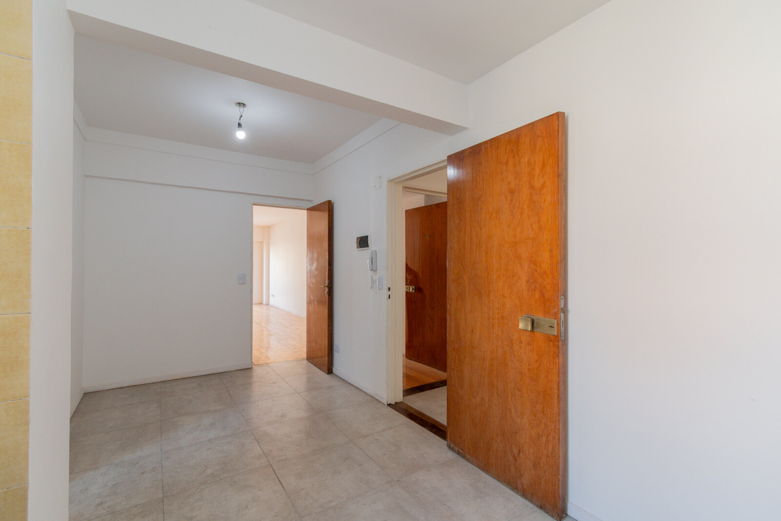 4 Ambientes Al Frente Con Cochera · Subte En La Puerta · En Venta · Almagro - 20