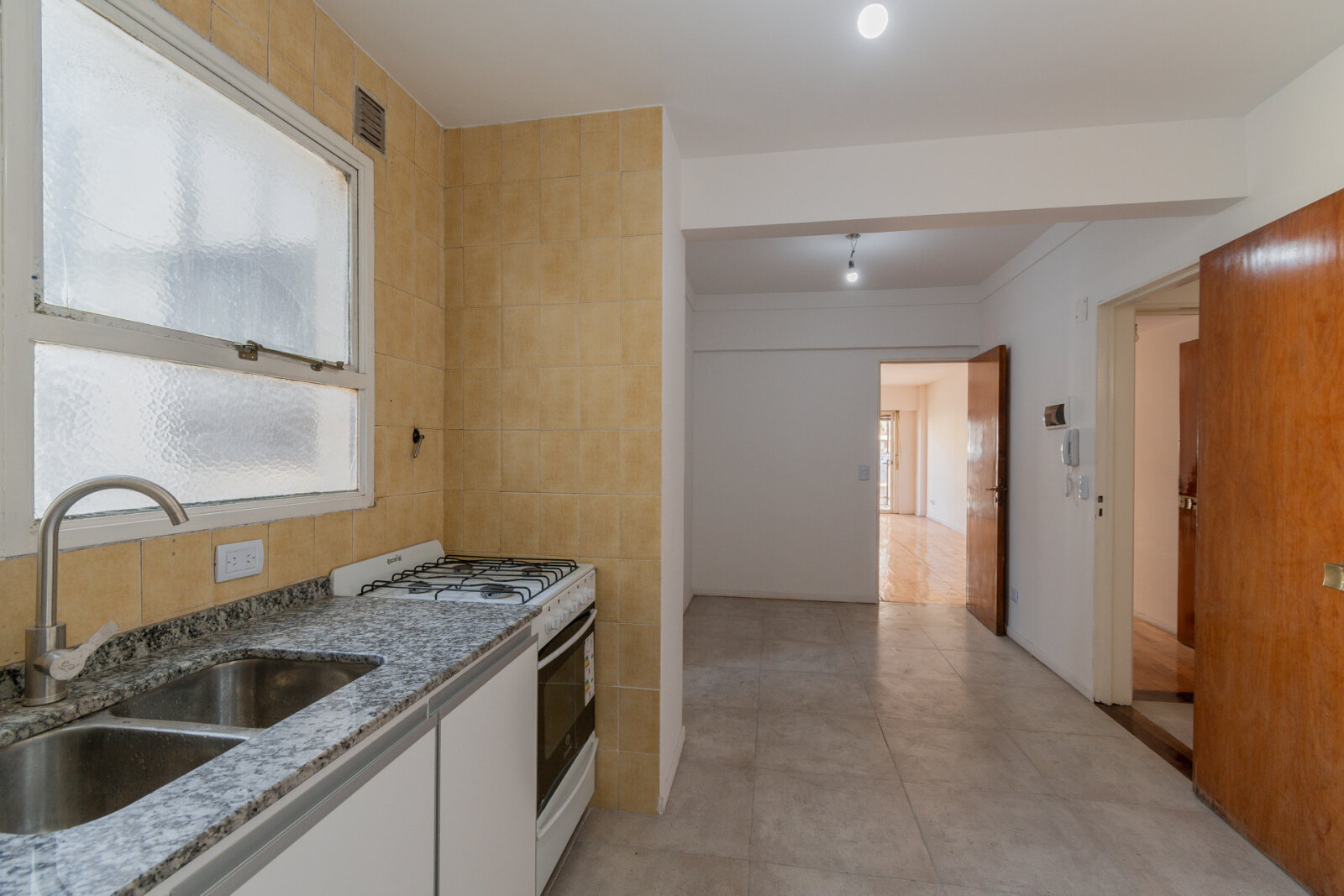 4 Ambientes Al Frente Con Cochera · Subte En La Puerta · En Venta · Almagro - 23