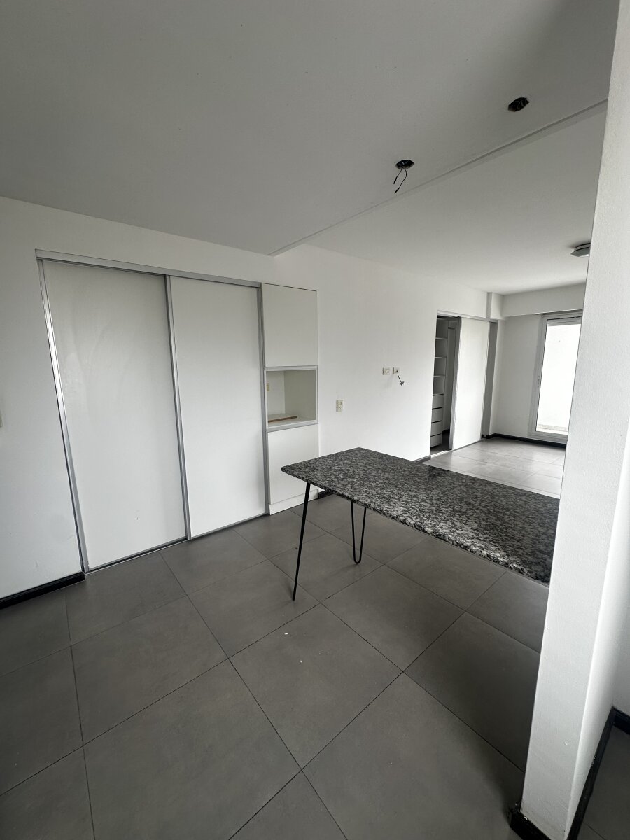 Alquiler monoambiente Pasco 379 piso 6 con balcon — foto 5