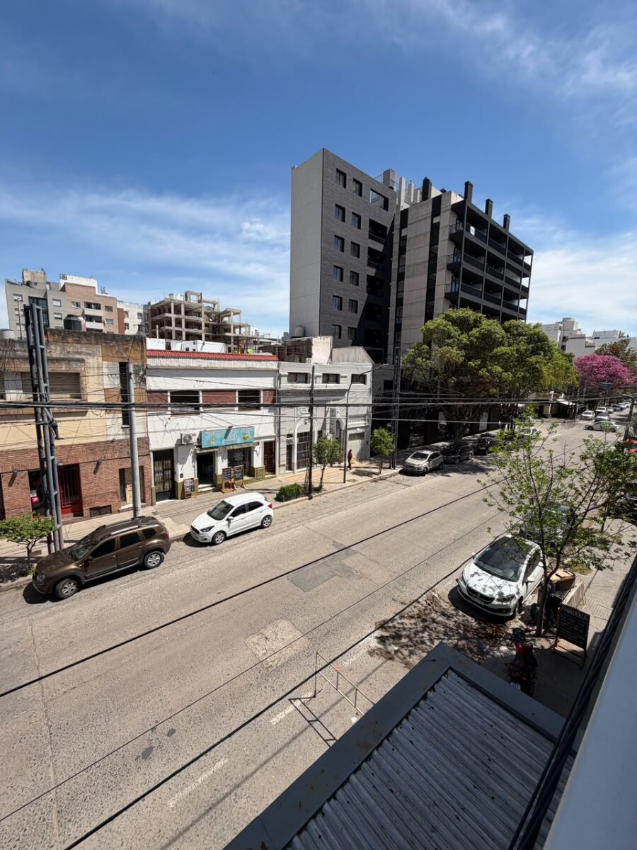 Vendo Depto 1 dorm, Gral Paz, Pileta, Parking - Imagen 2