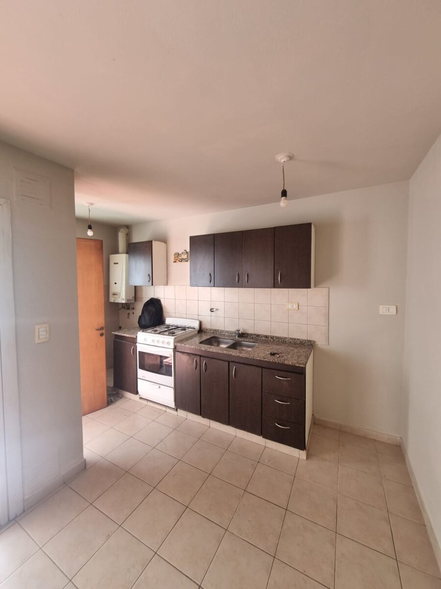 Alquilo B° Alta Cordoba (mejor zona) — foto 4