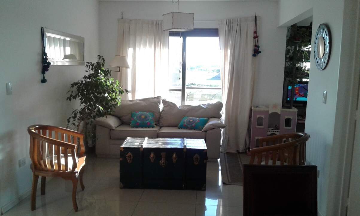 Departamento en Alquiler 2 Dorm + Estudio 1 Baño -- Vista a las Sierras 3er Piso — foto 4