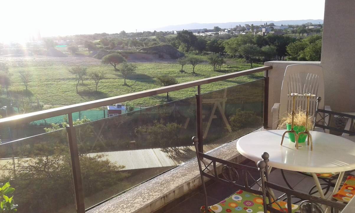 Departamento en Alquiler 2 Dorm + Estudio 1 Baño -- Vista a las Sierras 3er Piso — foto 5
