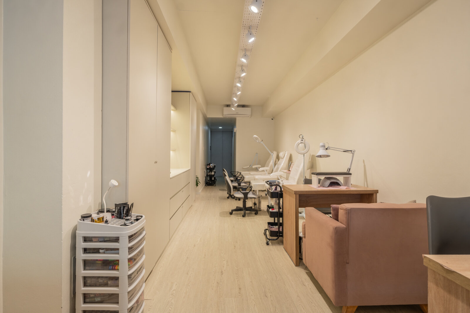 Venta local comercial Av. Córdoba · Vidriera · Con renta - 6