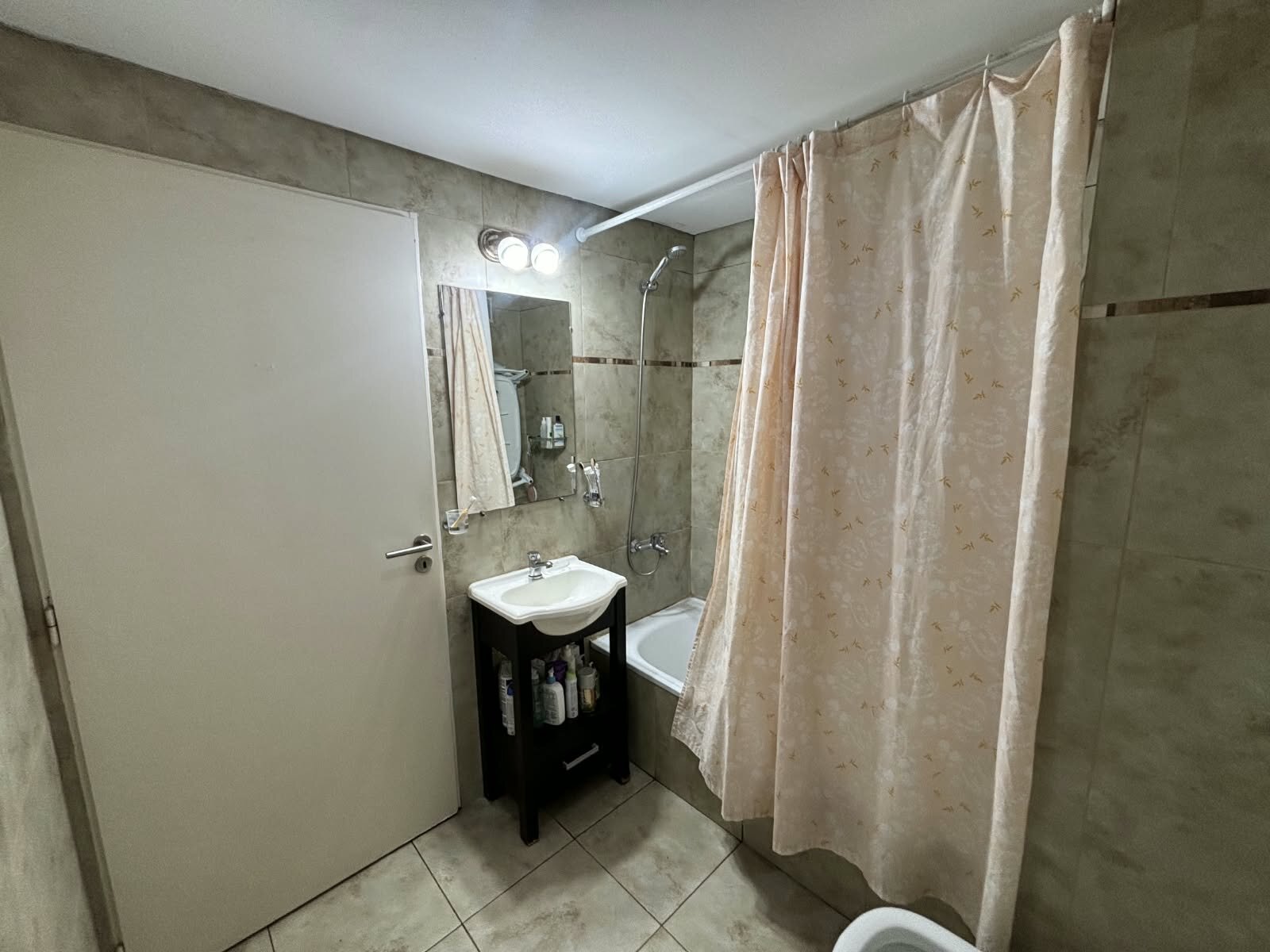 MUY LUMINOSO DEPARTAMENTO DE 2 AMBIENTES AL FRENTE CON BALCÓN – FLORESTA — foto 13