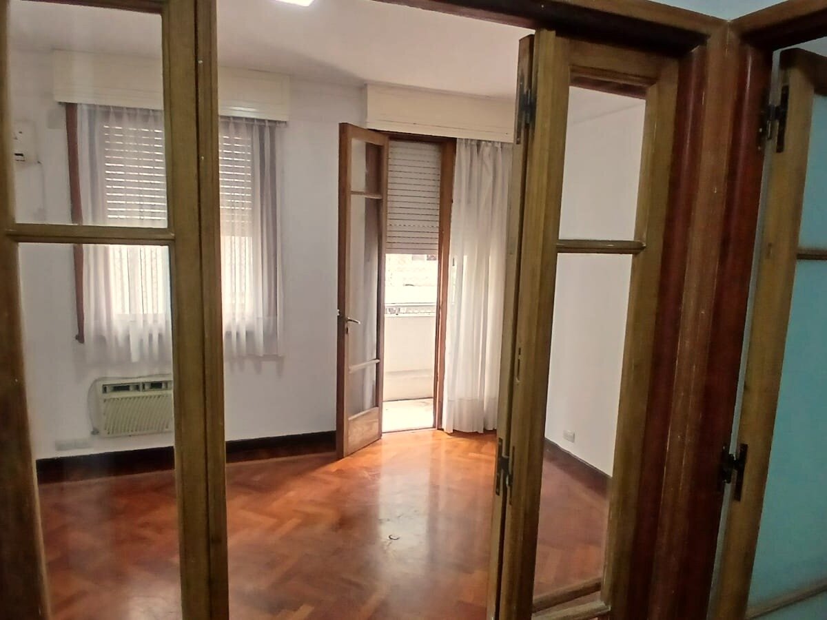 Impecable 1 Dormitorio + Comodín en alquiler — foto 2