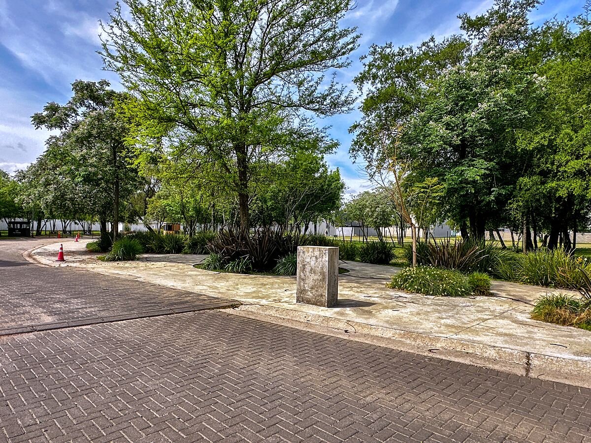 Lote en venta 360 m² apto dúplex en barrio cerrado La Luisita, Zona Sur - 10