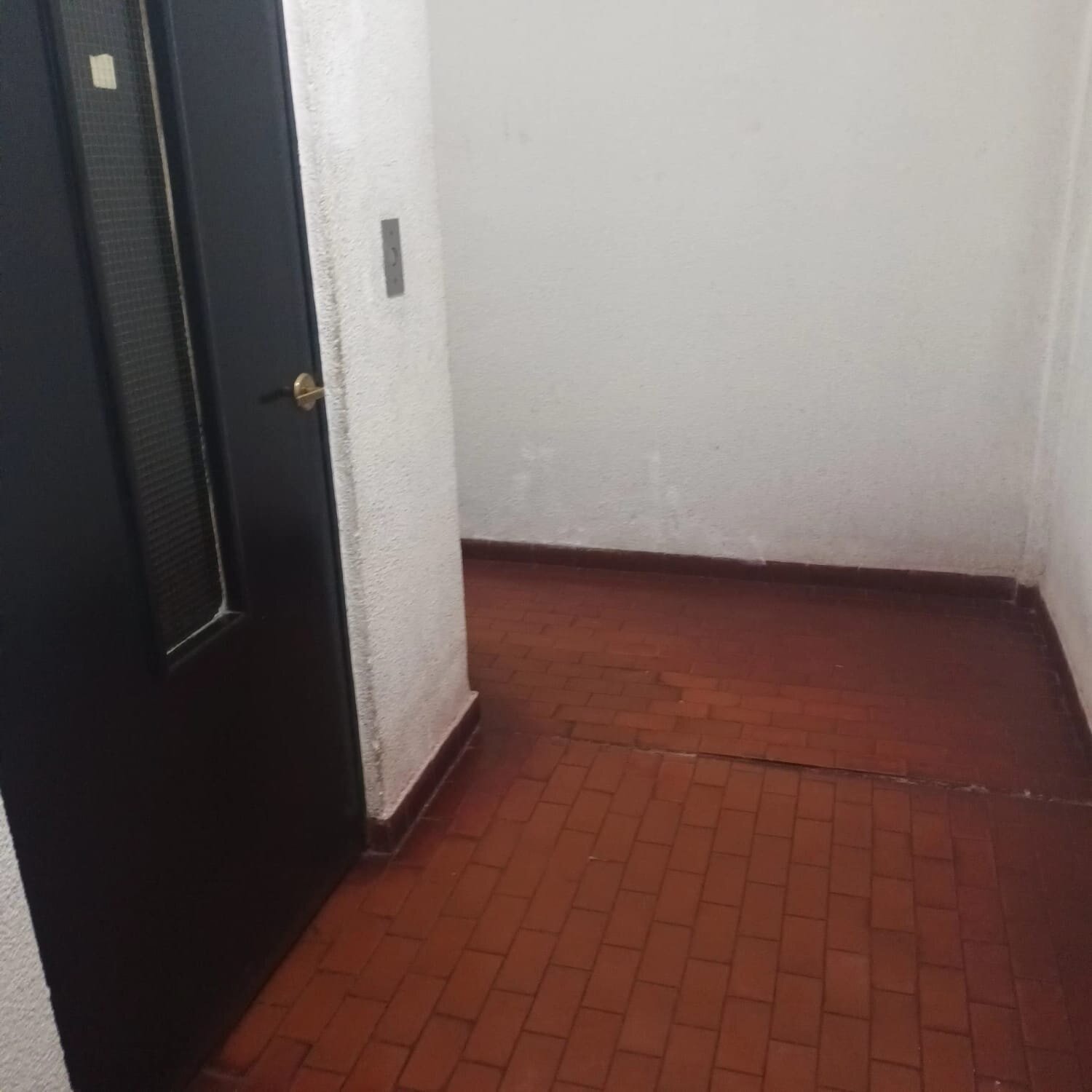 Departamento 3.Amb, $950.000.-Alberti 1600,C/BALCÓN, LiSTO PARA HABITAR — foto 5