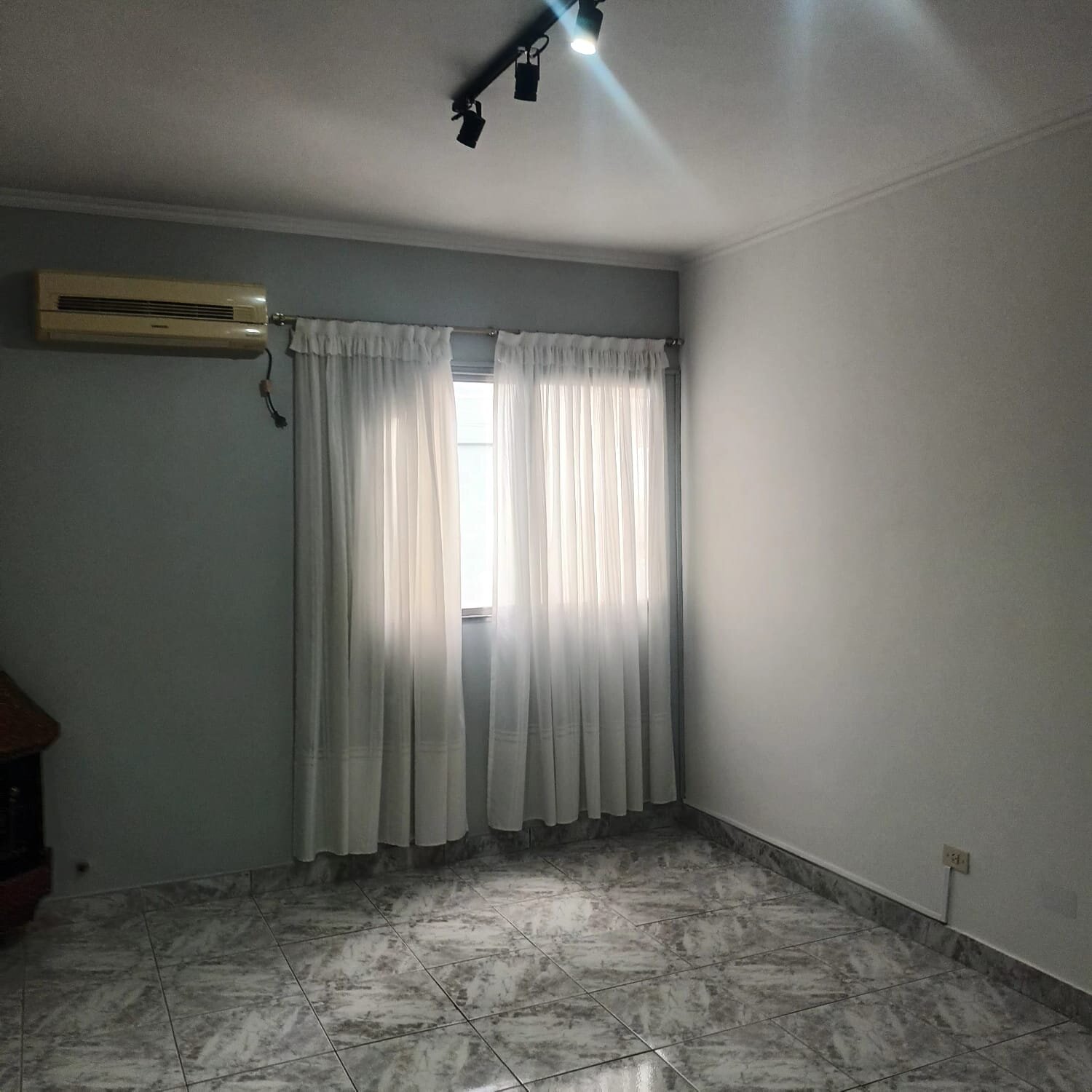 Departamento 3.Amb, $950.000.-Alberti 1600,C/BALCÓN, LiSTO PARA HABITAR — foto 9