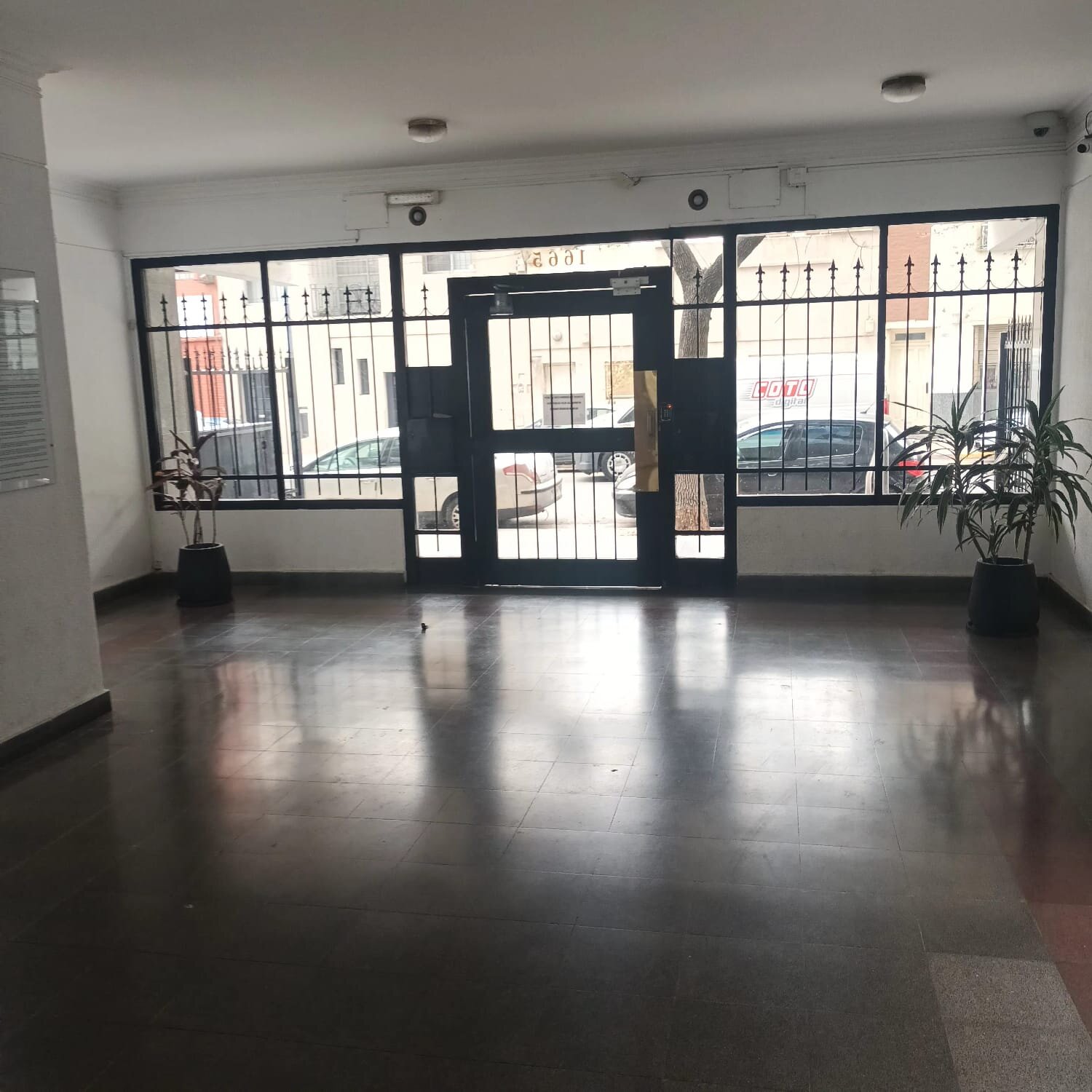 Departamento 3.Amb, $950.000.-Alberti 1600,C/BALCÓN, LiSTO PARA HABITAR — foto 3