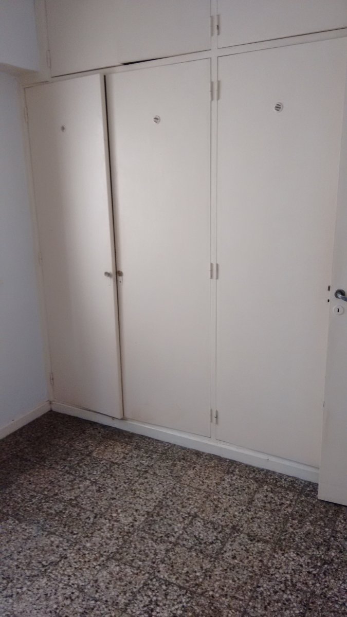 OLIVOS en ALQUILER casa muy comoda con 2 dorm, living comedor, cocina comedor, , baño, garage, patio,jardin y terraza — foto 7