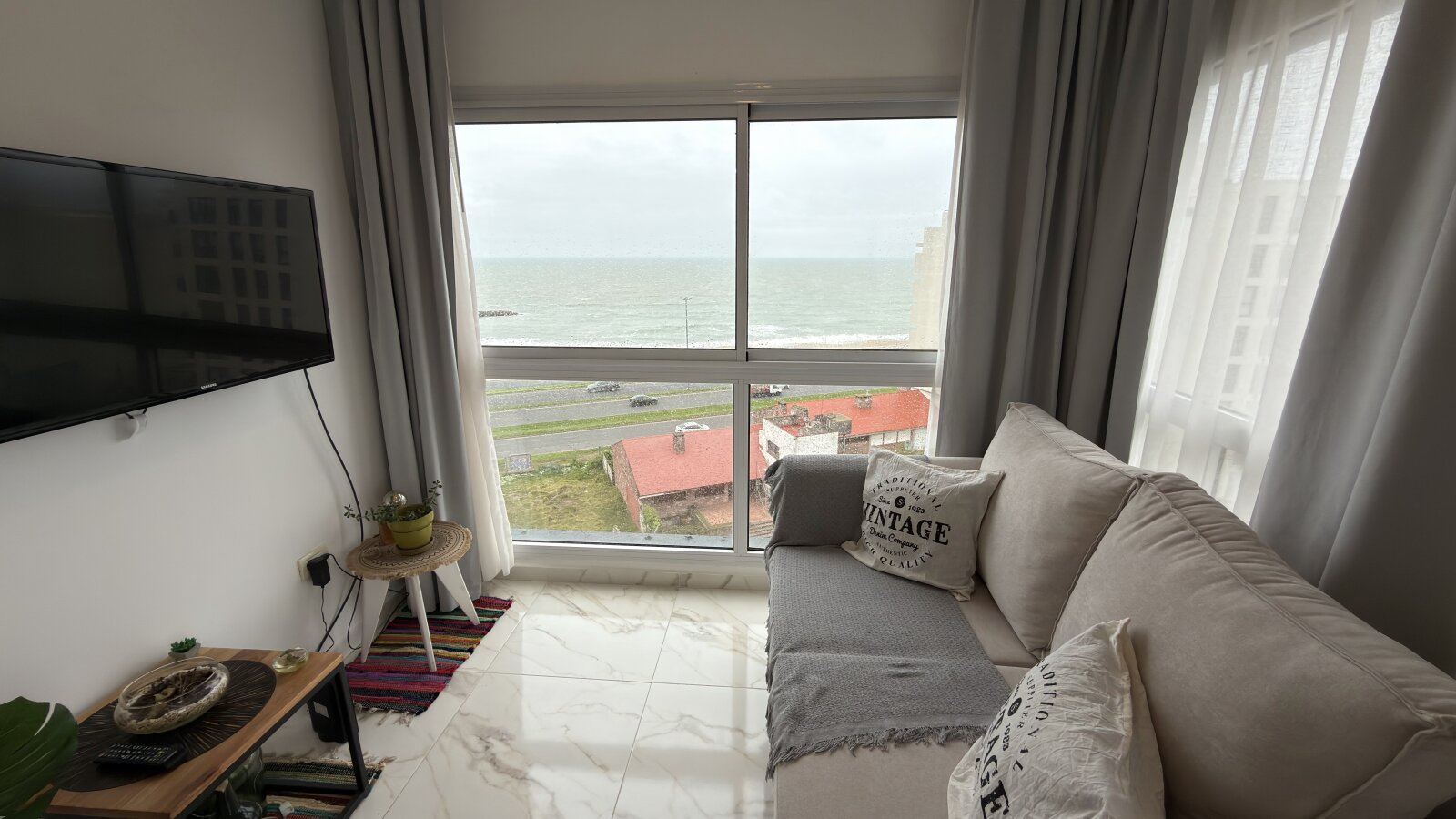 2 AMBIENTES PREMIUM AL FRENTE CON VISTA AL MAR - Parque Luro — foto 3
