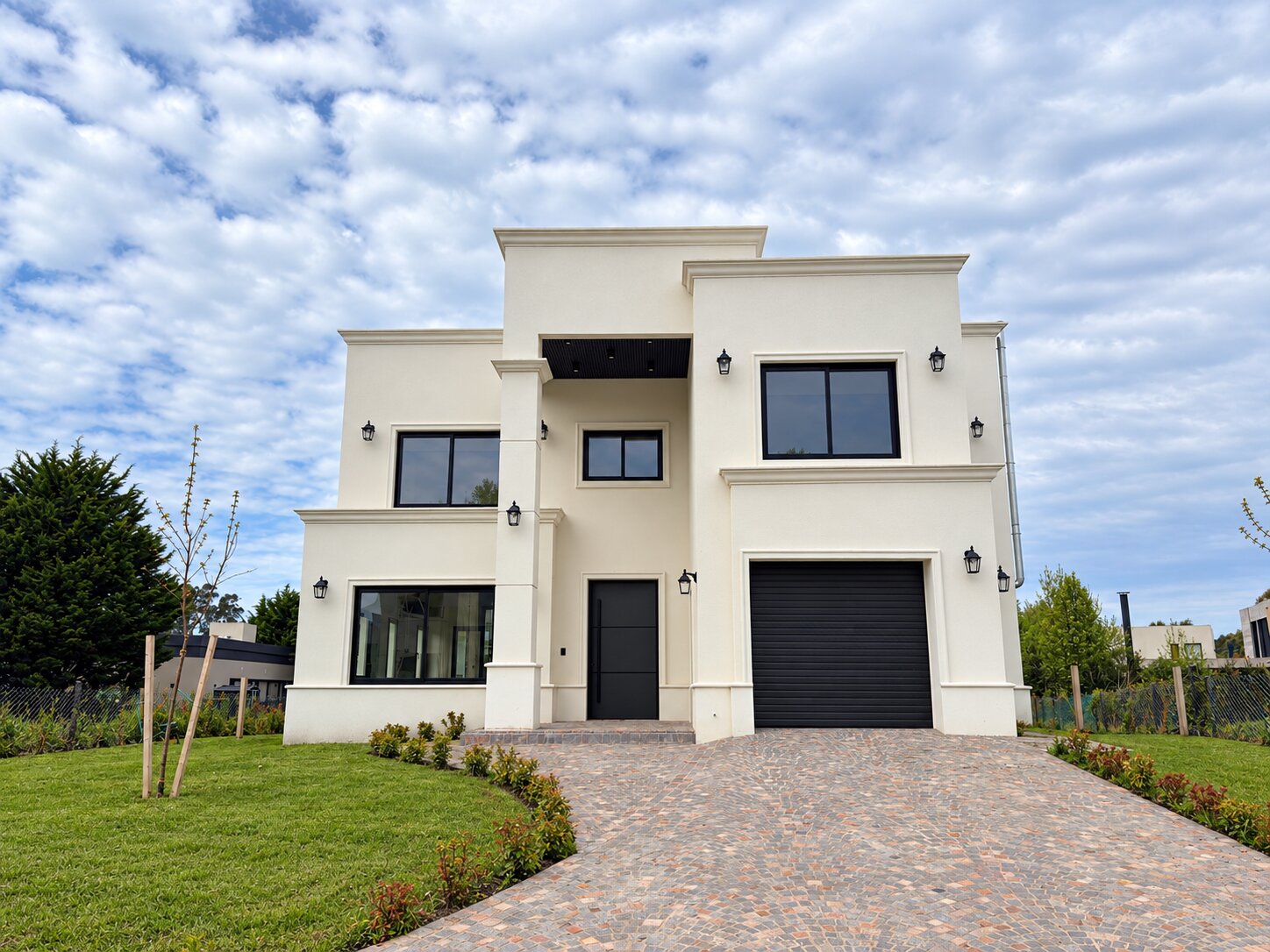 VENTA CASA 5 AMBIENTES A ESTRENAR RUMENCO JOVEN