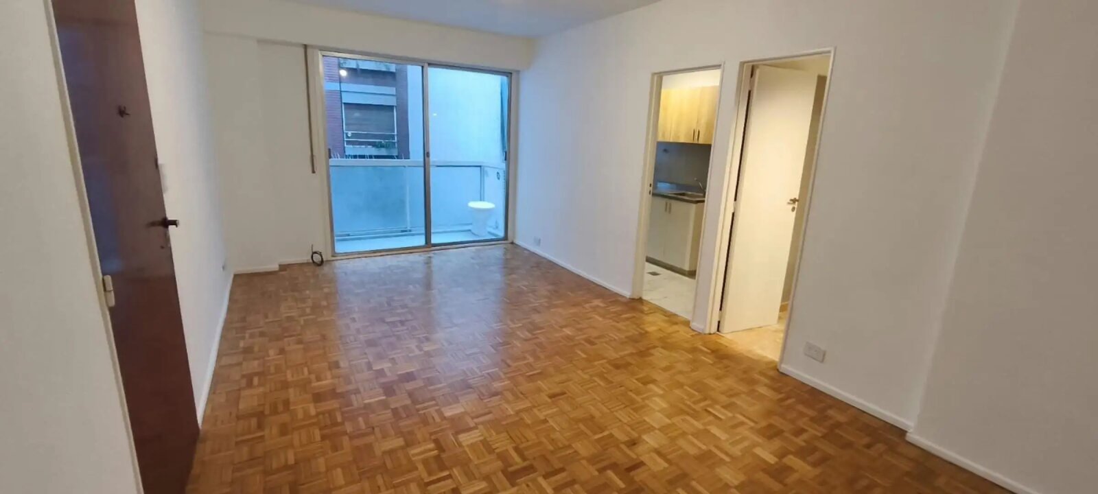 San Telmo, Avenida Paseo Colón 700, Monoambiente, 30 m², USD 60.000 — foto 2